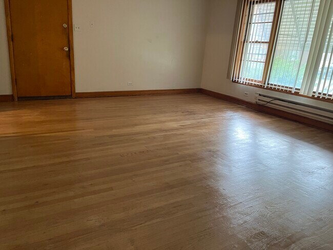 Foto del edificio - 7159 S Sacramento Ave