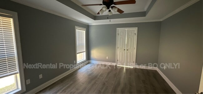 Building Photo - 556 Lincolns Dr