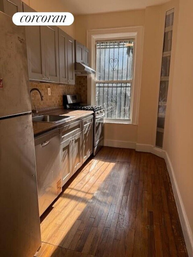 Foto principal - 144 Martense St