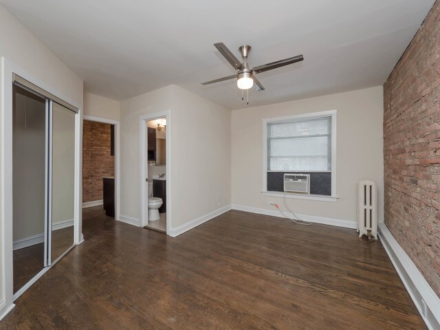 Primary Photo - 915 W Schubert Ave