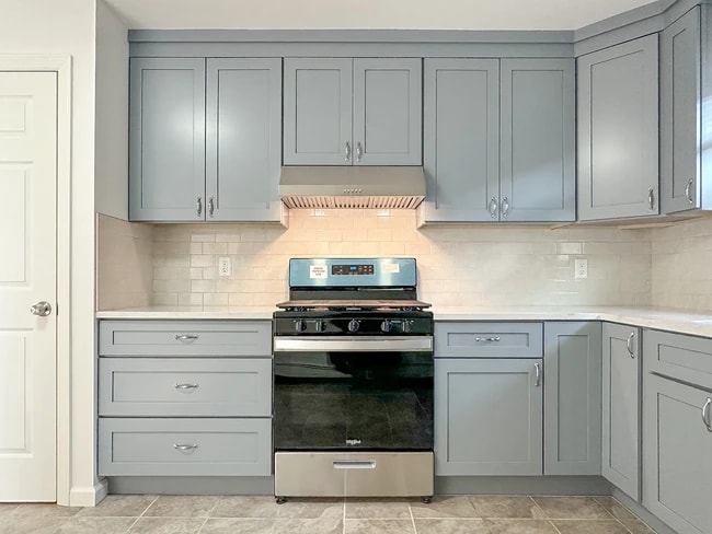 Building Photo - 76 Front St