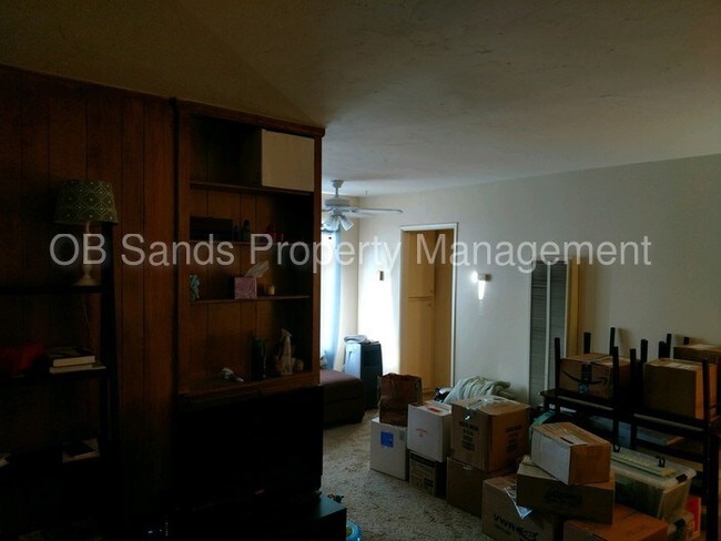 Building Photo - 3204 Collier Ave