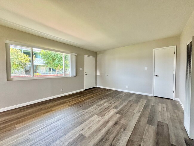 Foto del edificio - 920 W Cedar Ct