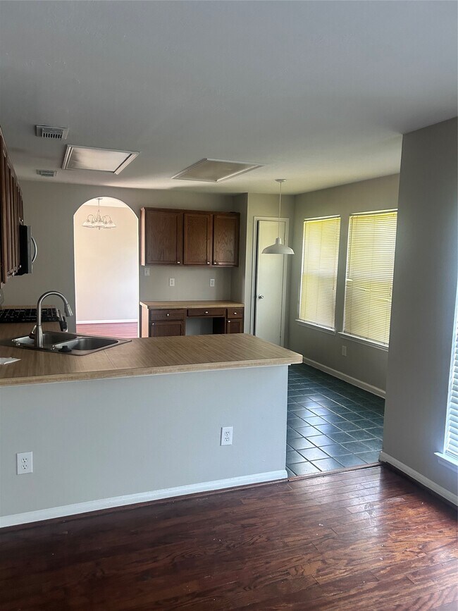 Foto del edificio - 1606 Misty Fawn Ln