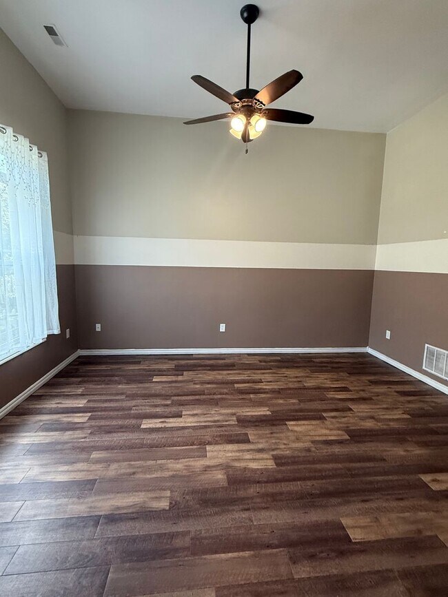 Building Photo - Charming 4-Bed, 2.5-Bath Home with Stylish...