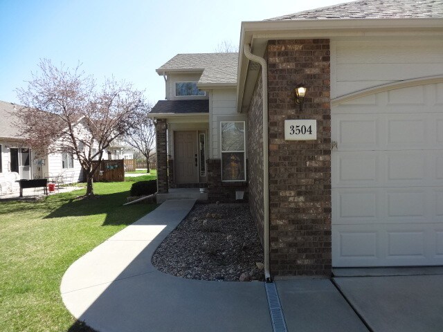 Building Photo - 3504 Silver Trails Dr