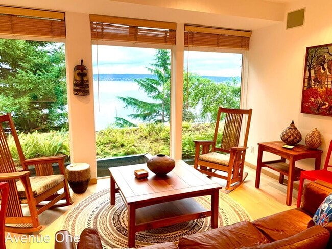 Building Photo - 1 br, 1 bath House - 3134 E Laurelhurst Dr...