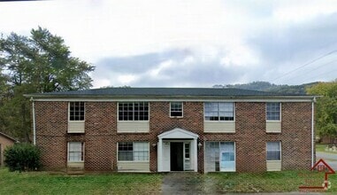 Building Photo - 411 Elm Ave