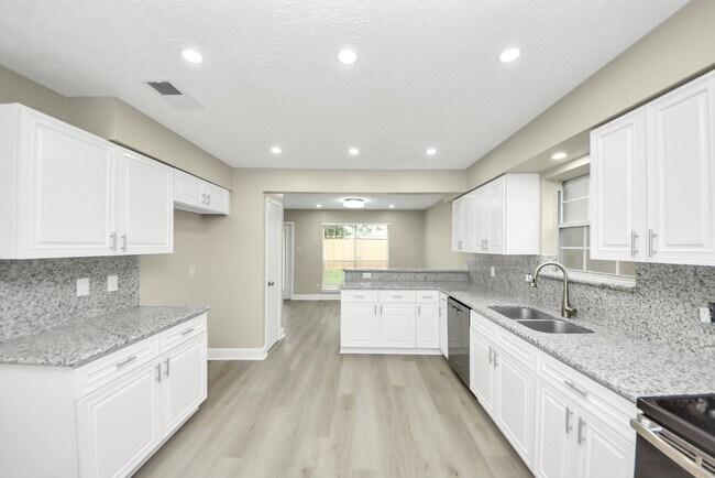 Foto del edificio - 5035 E Pagewick Dr