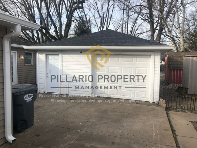 Foto del edificio - EAST SIDE ANDERSON BUNGALOW!