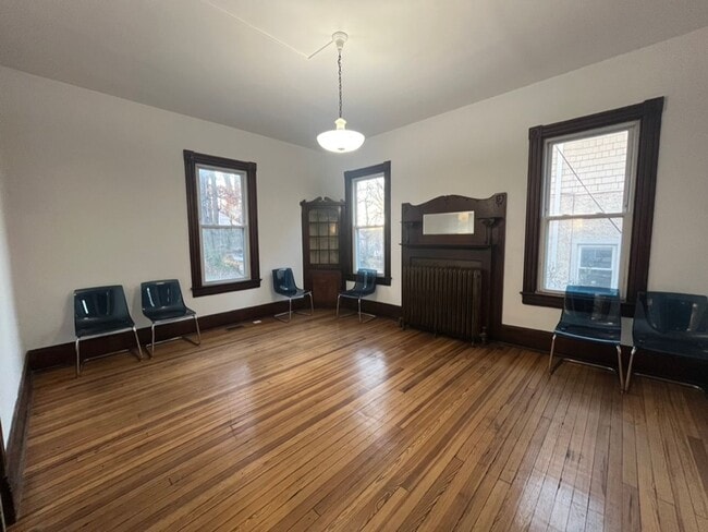 Building Photo - Brookland Grand 4917 sqft 8bd 3.5bth Home | Huge Front Porch | Large Back Yard