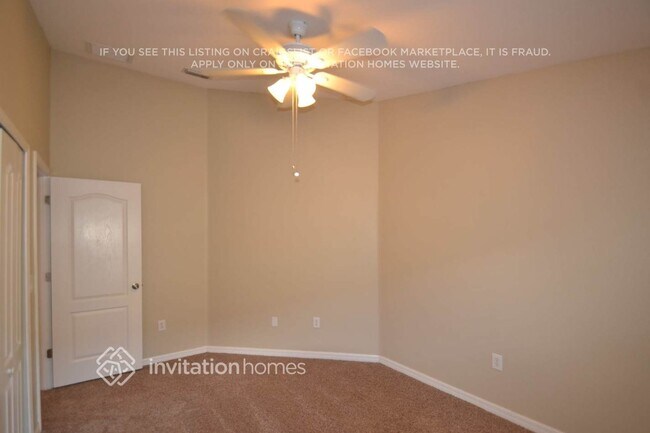 Building Photo - 8015 Alamosa Wood Ave