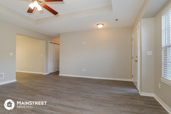 Foto del edificio - 1605 NW Hilltop Ln