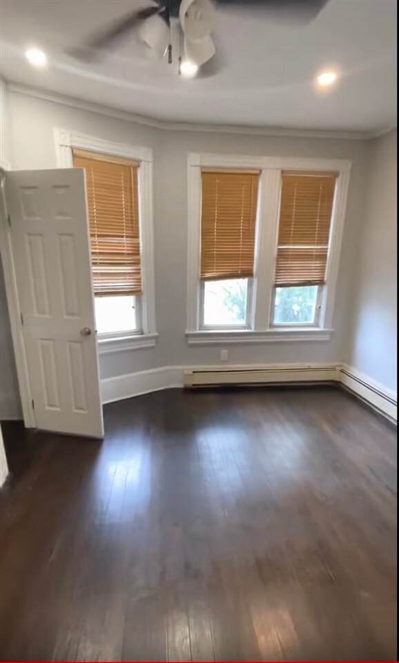 Building Photo - 37 W 47th St