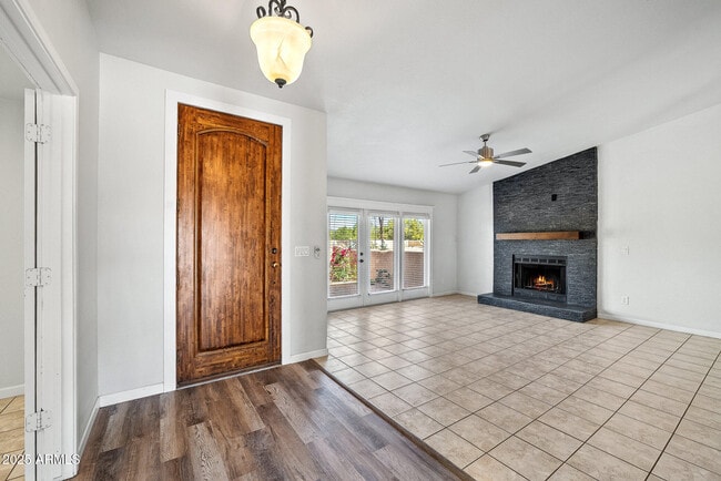 Building Photo - 6039 E Skinner Dr