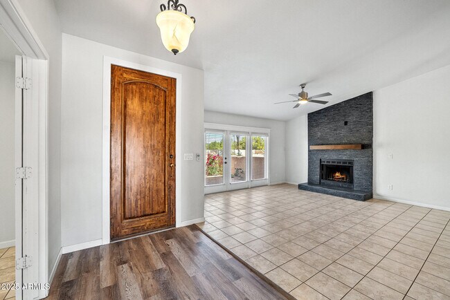 Foto del edificio - 6039 E Skinner Dr