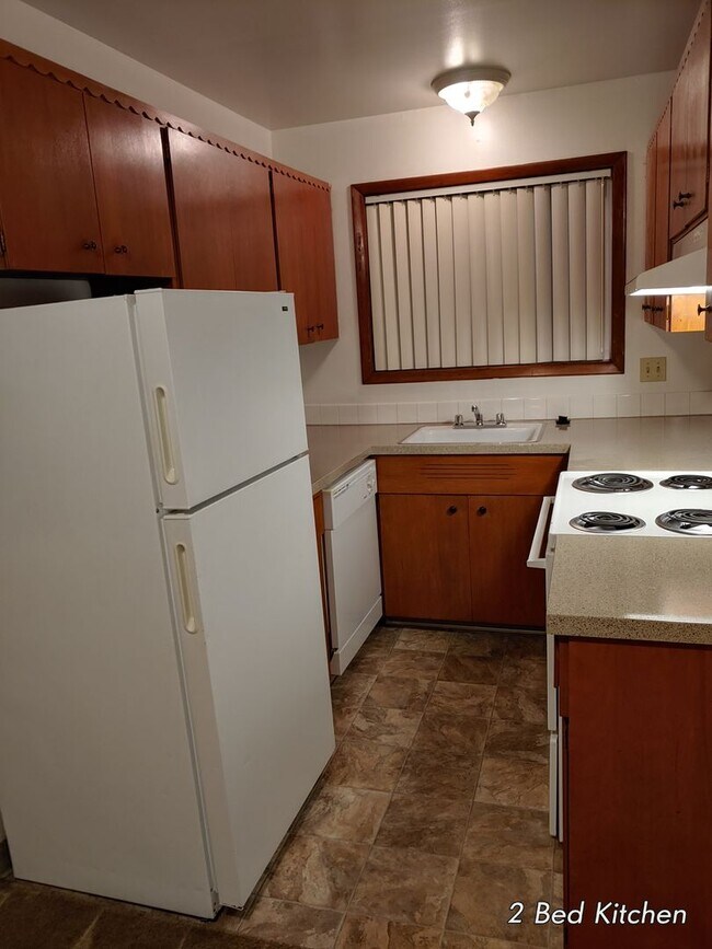 Building Photo - GREAT ground FLOOR pet FRIENDLY  apartment HOME in MT TABOR!