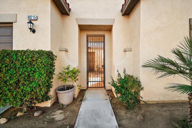 Foto del edificio - 80215 Queensboro Dr