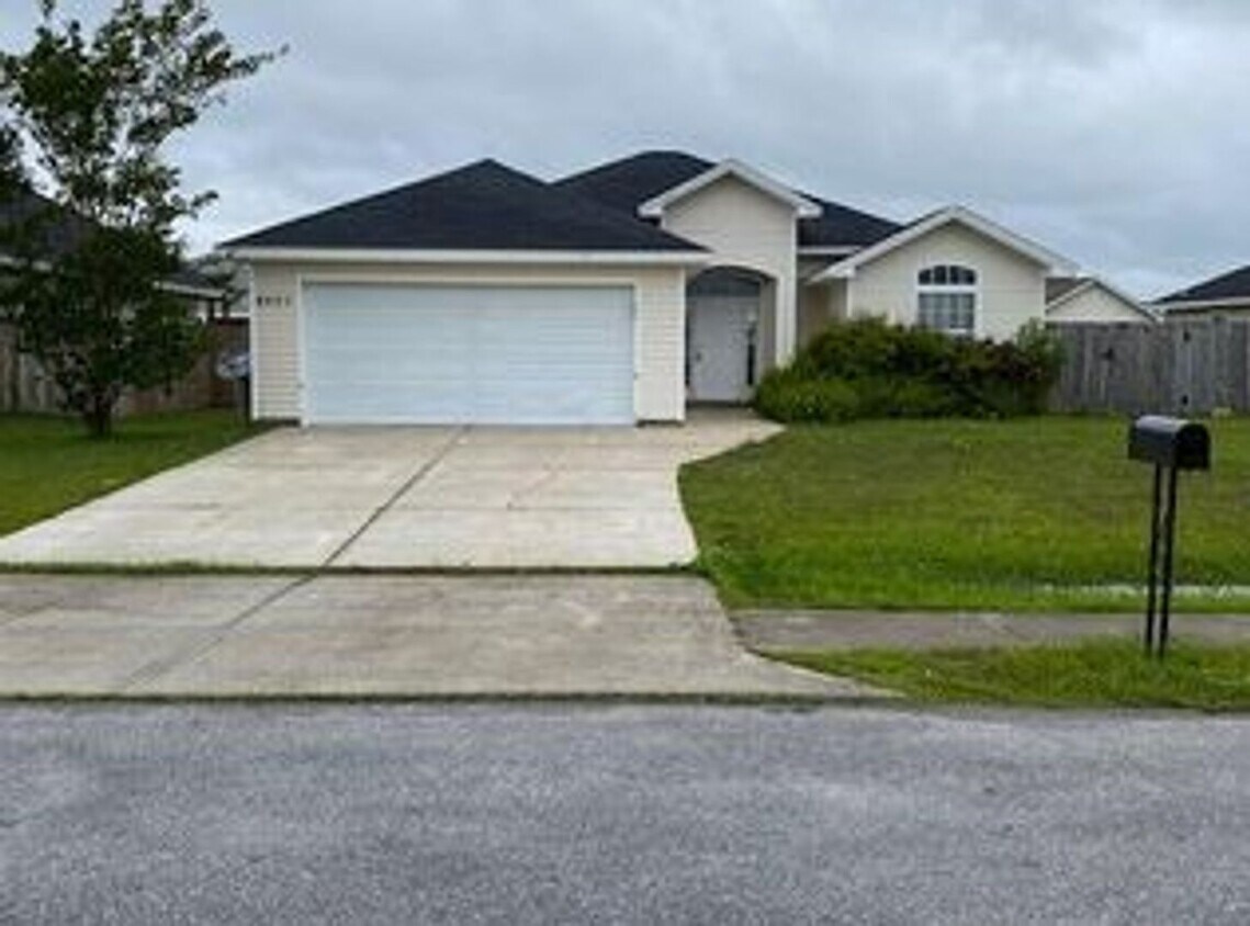 Primary Photo - 4909 McCall Ln