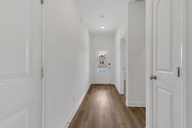 Foto del edificio - 172 Millbrook Dr