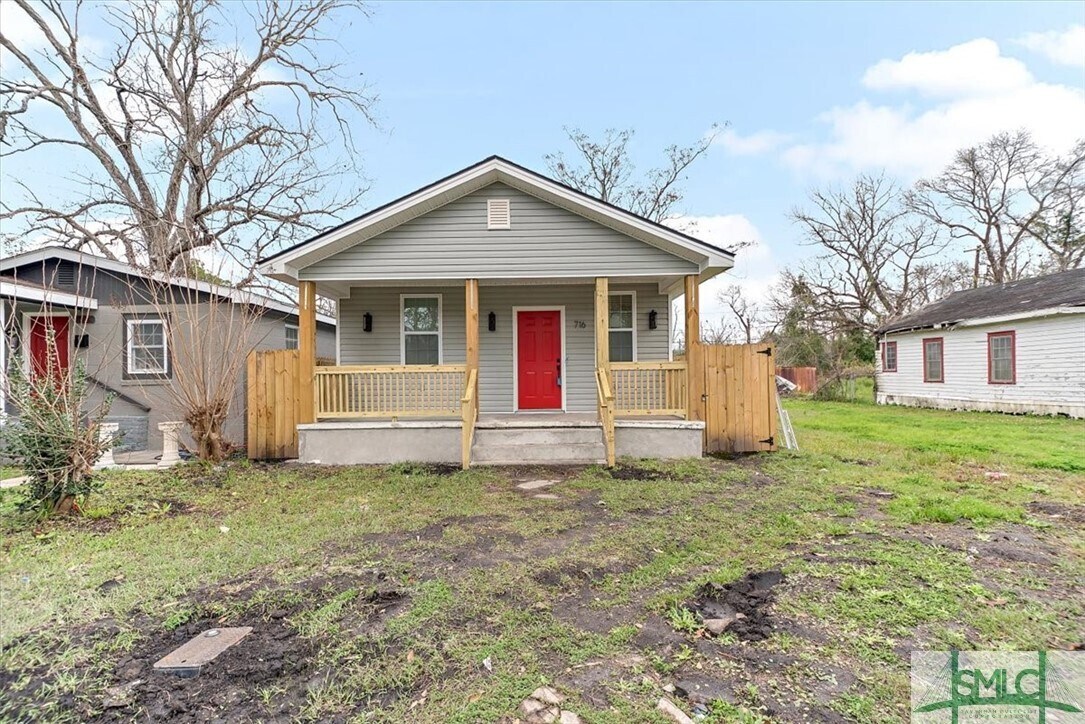 Primary Photo - 716 W 51st St