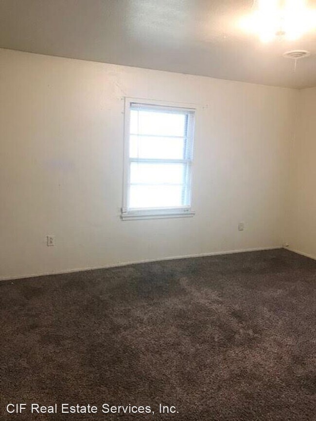 Building Photo - 3 br, 1 bath House - 122 Meadowbrook St