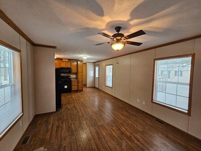 Foto del edificio - 3 Spruce Ln