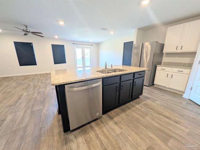 Foto del edificio - 7516 Oak Lake Blvd