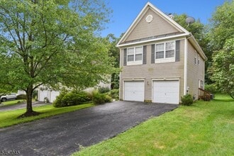 Building Photo - 54 Plantation Rd