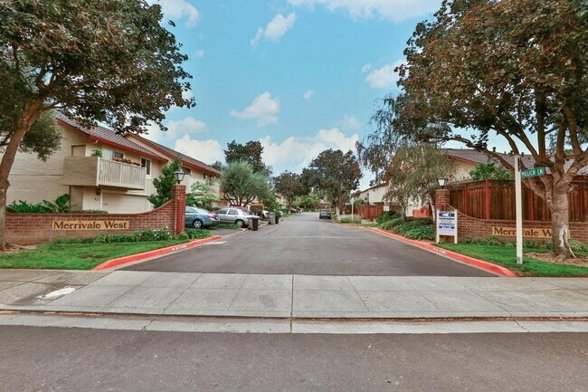 Foto del edificio - 1344 Merrivale West Sq