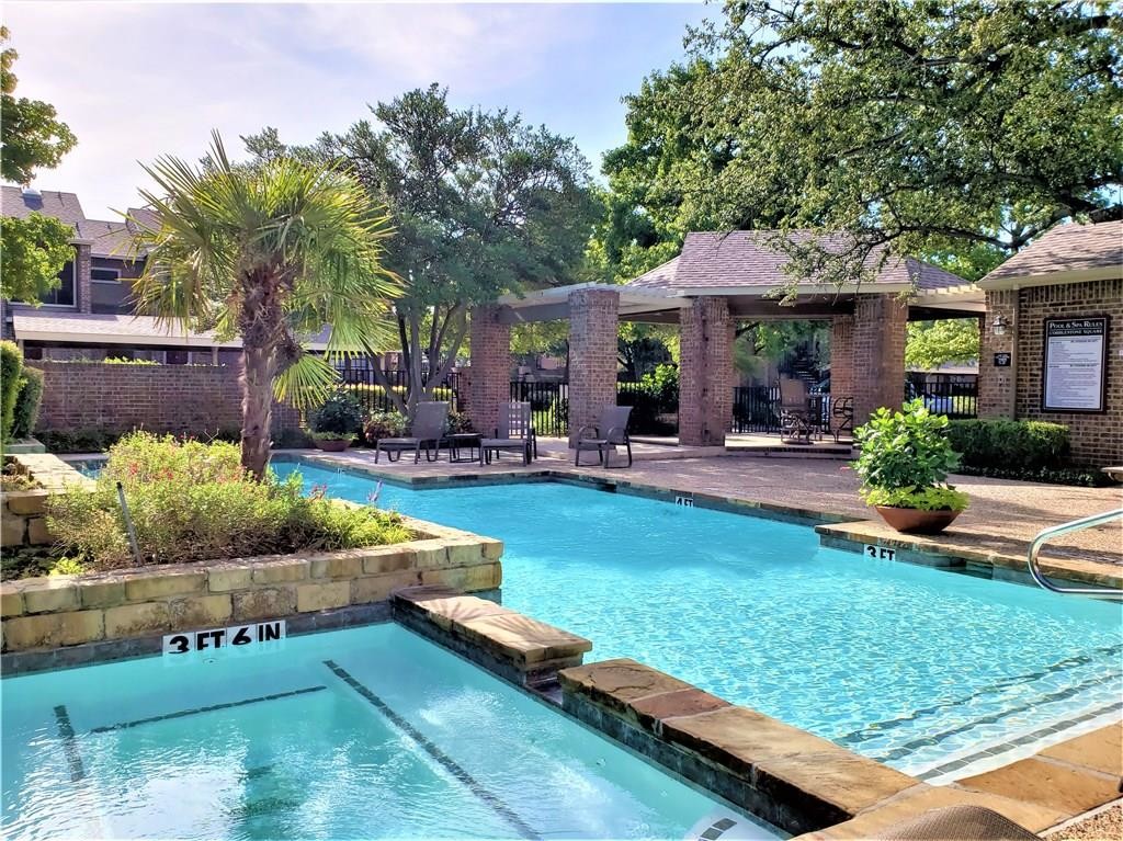 Foto principal - 5859 Frankford Rd