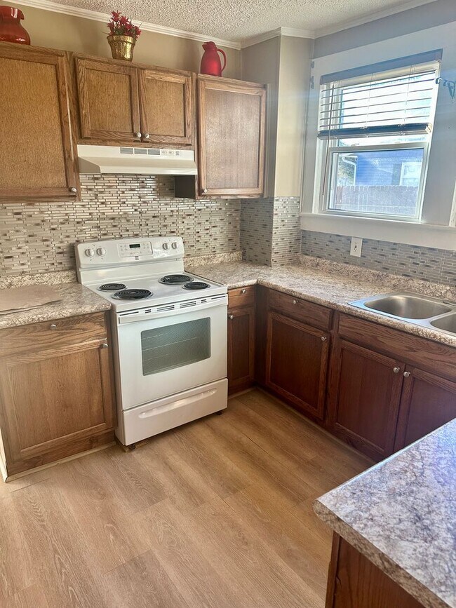 Photo - 312 Old Augusta Rd House