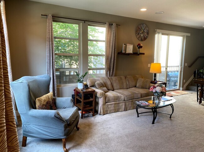 Photo - 522 S Vance St Townhome