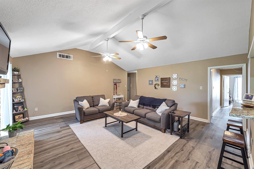 Foto principal - 722 Pickford Dr