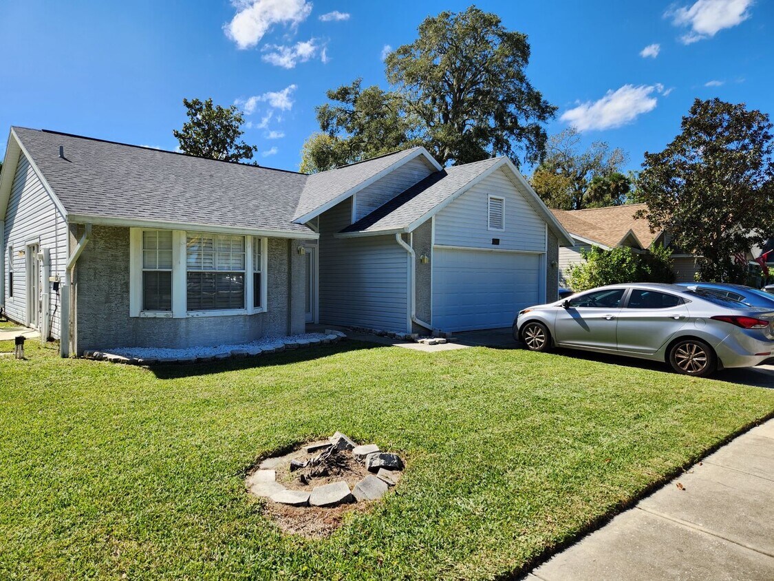 Spacious 2 Bedroom 2 Bathroom home Coming Soon! - Spacious  2 Bedroom 2 Bathroom home Coming...