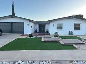 Building Photo - 6417 Los Robles Dr