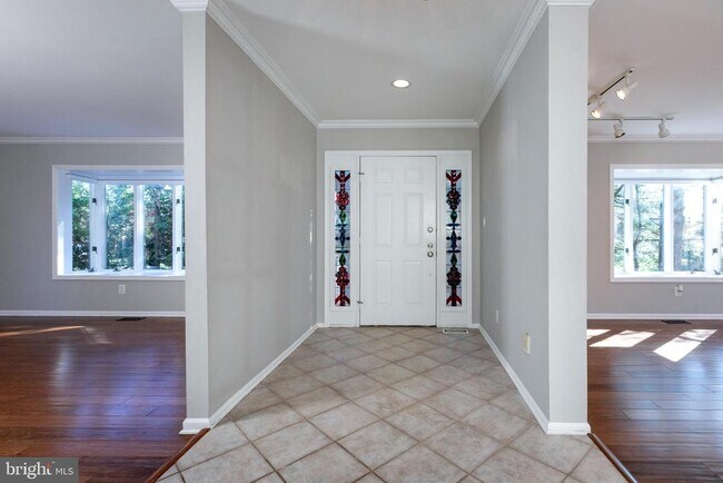 Foto del edificio - 11 Lexington Ct