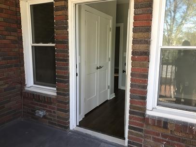 Building Photo - AVAILABLE NOW: 1 bedroom in downtown Moore...
