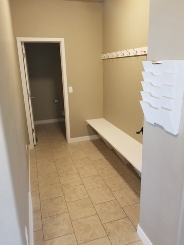 Foto del edificio - 5965 Rollins Ranch Rd