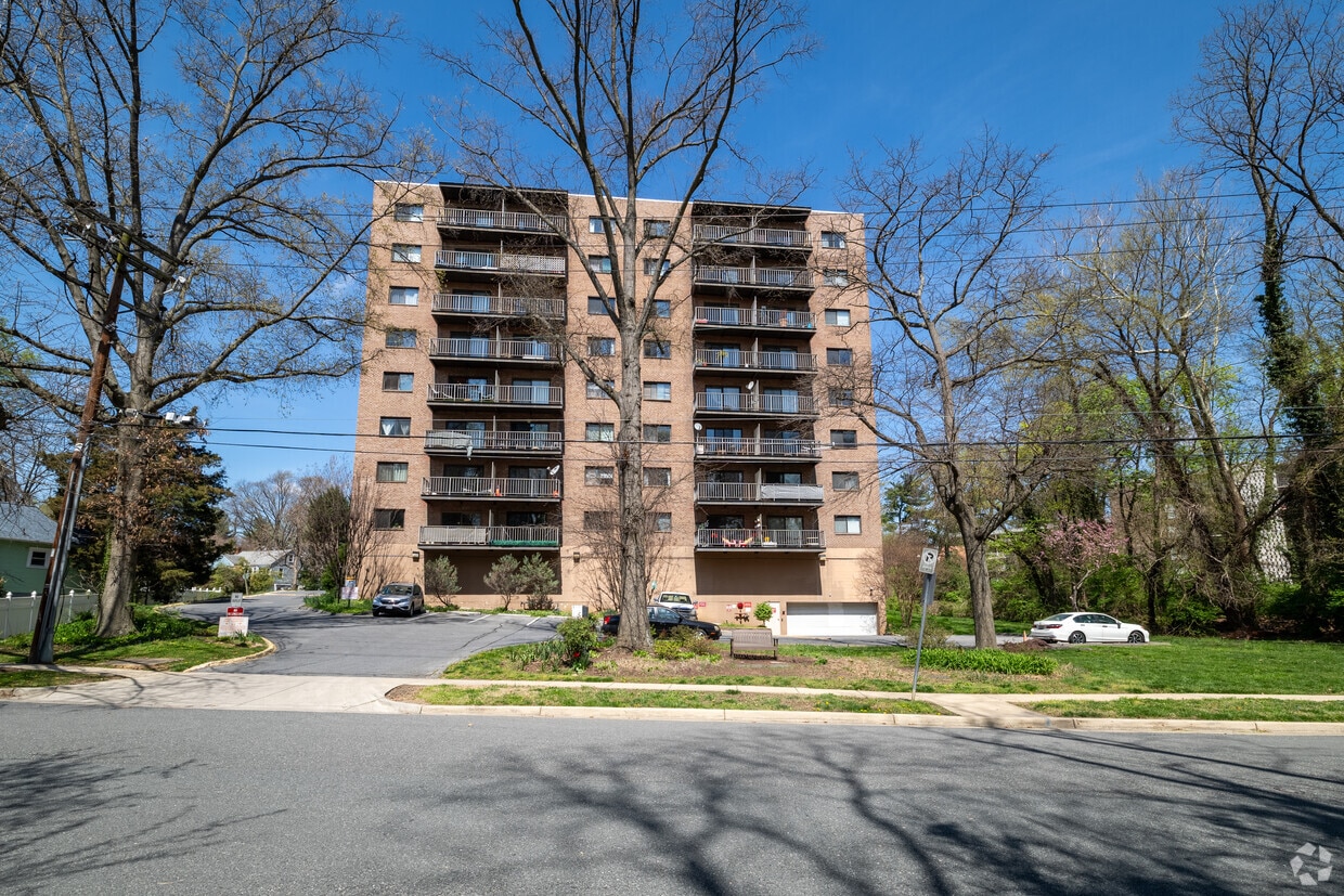 Primary Photo - Thayer Towers Condominiums