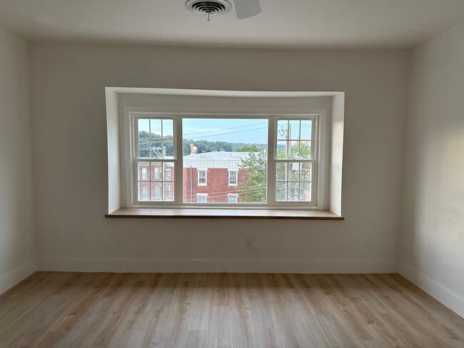 Living Room Window Bay - 5211 Ridge Ave