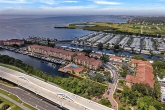 Building Photo - 5000 Culbreath Key Way