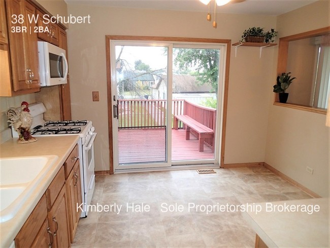 Building Photo - 38 W Schubert Ave