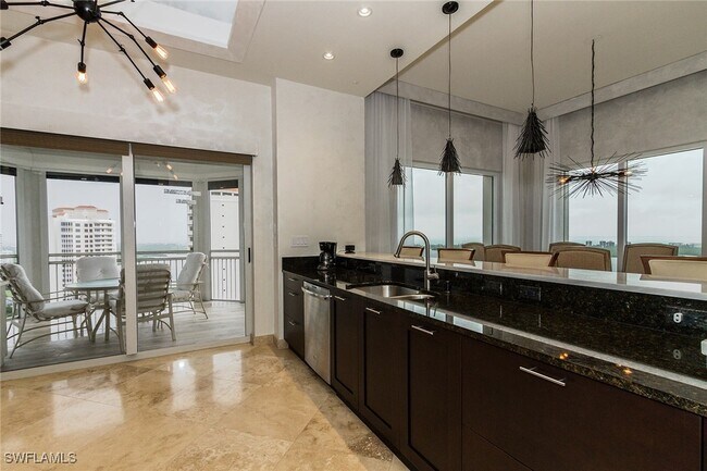 Foto del edificio - 4951 Bonita Bay Blvd