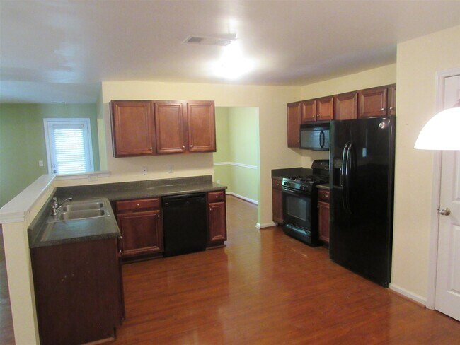 Building Photo - 7279 Laurel Creek Dr