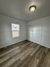 Building Photo - 2620 Memorial Dr