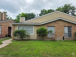 Building Photo - 5526 Farley Dr