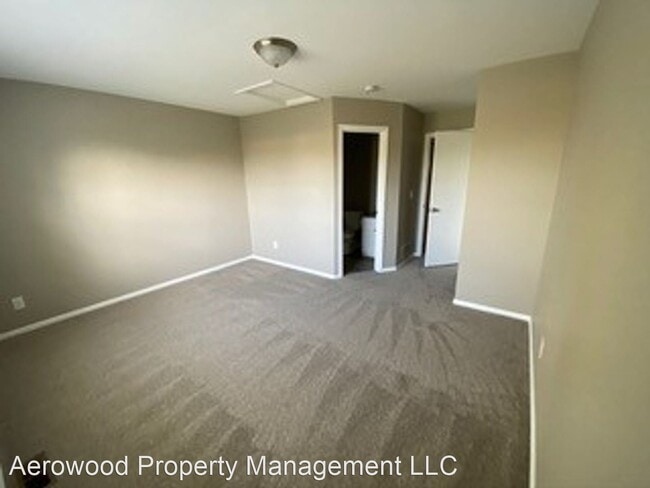 Building Photo - 3 br, 3.5 bath House - 1044 S Paris Ct