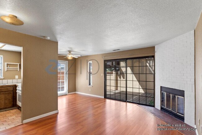 Foto del edificio - 674 Peters Ave
