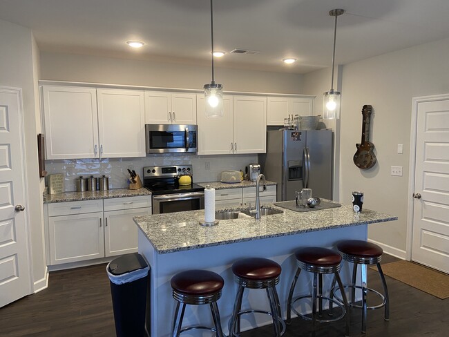 Foto del edificio - 2635 Cason Ln